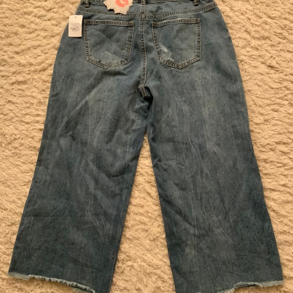 HOT KISS   HIGH RISE WIDE LEG JEANS - Picture 2 of 4